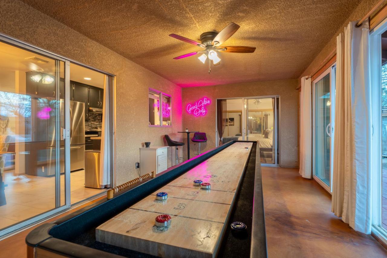 Tortoise Oasis - Hot Tub, Shuffleboard, & More! Vila Yucca Valley Exterior foto